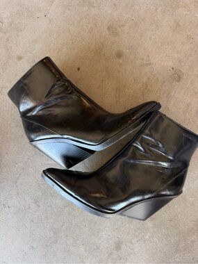 Zara Black Gloss Pointed Wedge Ankle Boots